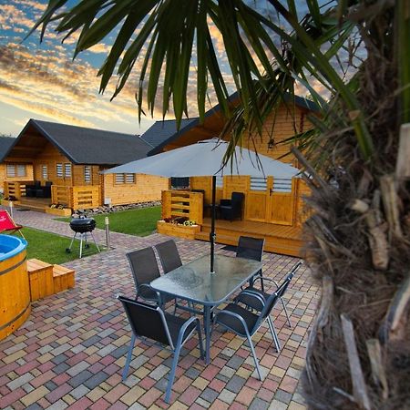 Nocleg Zator Domki Paradise Pod Palmami Exterior photo